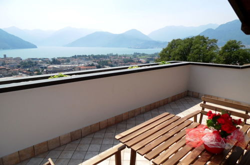 Photo 10 - Flat in Villa With Pool and Lake View