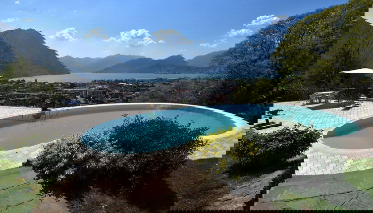 Photo 1 - Flat in Villa With Pool and Lake View