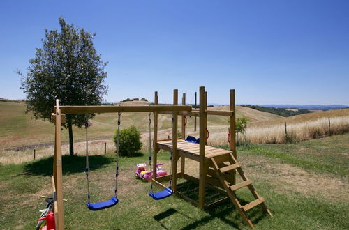 Photo 20 - Belvilla by OYO Farmhouse in Tuscany With Garden