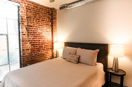 Photo 2 - The Lofts at Downtown Salem