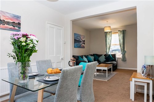 Foto 21 - Comfy, 2 Bed House, Sleeps 6 with Garden and Free Parking in Cheltenham
