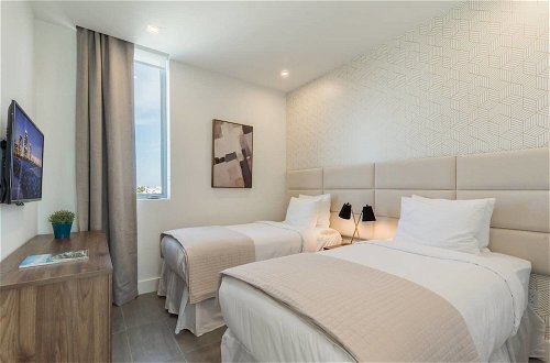 Photo 26 - Luxury Sobe 2 Bedroom Apartment