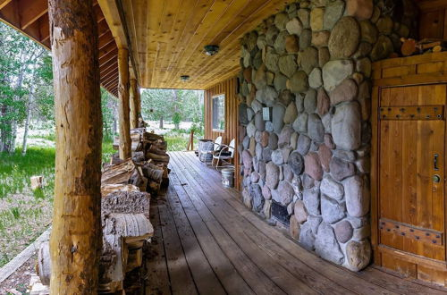 Foto 17 - Sun Mountain Ranch Bunkhouse - Near Crater Lake