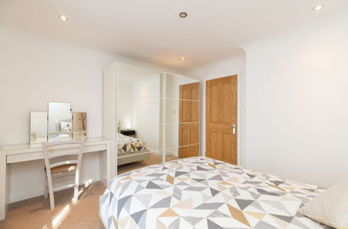 Photo 2 - Inviting 1-bed Apartment in Banbury