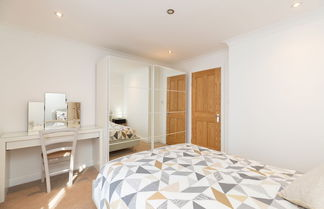 Photo 2 - Inviting 1-bed Apartment in Banbury