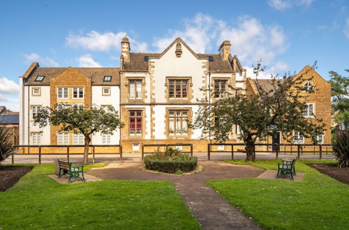 Foto 1 - Inviting 1-bed Apartment in Banbury