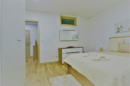 Photo 9 - Imperial Apartment