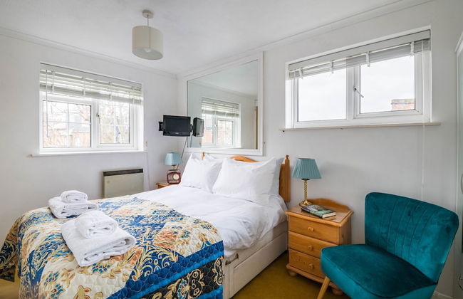 Mirrored Reflections - Foto 3