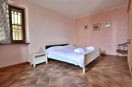 Photo 2 - Apartment With Pool Ai Pignoi Ground F