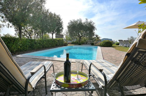 Photo 19 - Apartment With Pool Ai Pignoi Ground F