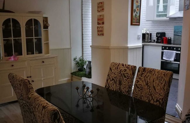 Captivating 3-bed House in St Marychurch Torquay - Foto 12