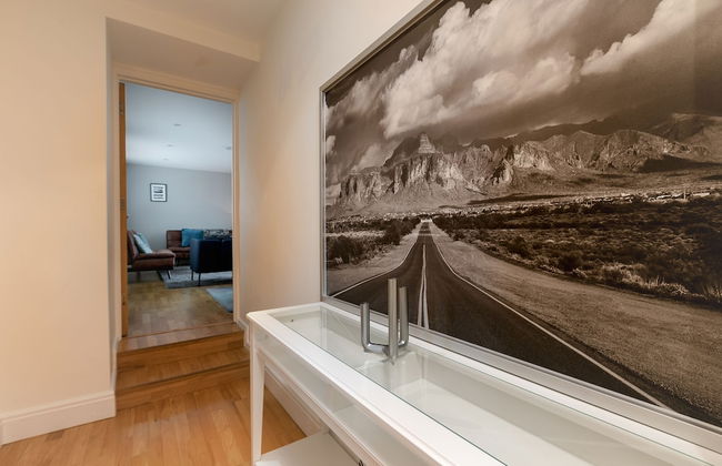 3 Beds 2 Baths Penthouse - Photo 17