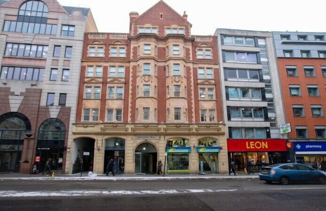 3 Beds 2 Baths Penthouse - Photo 18