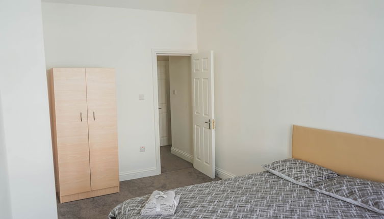 Photo 1 - 1 Bed Flat in Pedestrianized High Street