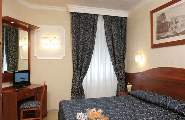AdoraSuite B&B - Photo 30