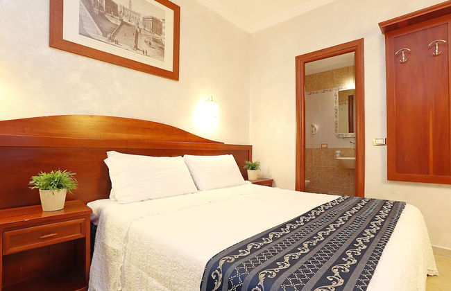AdoraSuite B&B - Photo 16