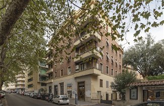 Photo 1 - Piazza Re di Roma Apartment