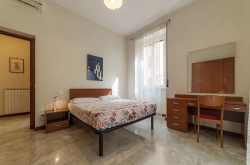 Photo 6 - Piazza Re di Roma Apartment