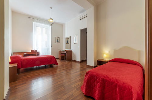 Photo 2 - Piazza Re di Roma Apartment