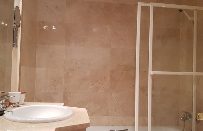 Exquisite Calahonda Beach Studio - Photo 18