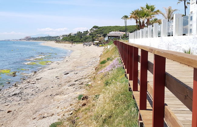 Exquisite Calahonda Beach Studio - Photo 27