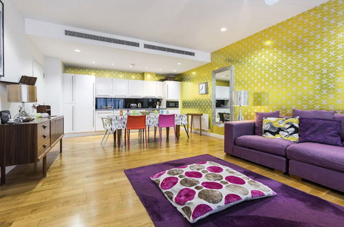 Photo 19 - Marylebone - Blandford Street - Contemporary and Joyful Apartment - Sleeps 4