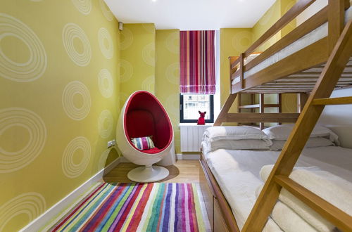 Photo 9 - Marylebone - Blandford Street - Contemporary and Joyful Apartment - Sleeps 4