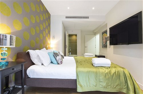 Photo 7 - Marylebone - Blandford Street - Contemporary and Joyful Apartment - Sleeps 4