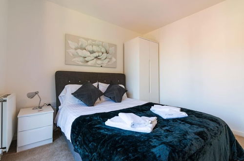 Photo 8 - Executive City Apartment -Near Greengate