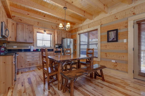 Photo 5 - Lover's Hideaway by Jackson Mountain Rentals