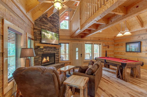 Photo 10 - Lover's Hideaway by Jackson Mountain Rentals