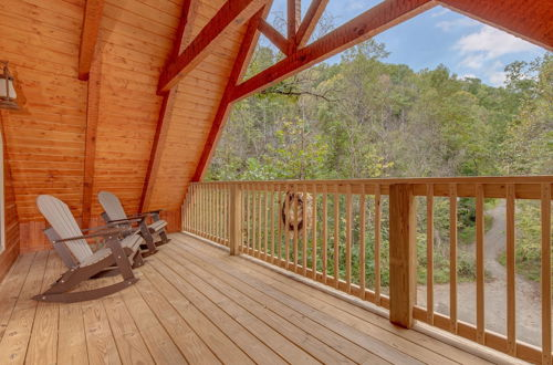 Photo 21 - Lover's Hideaway by Jackson Mountain Rentals