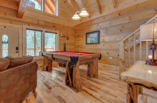 Photo 16 - Lover's Hideaway by Jackson Mountain Rentals