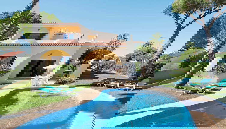 Foto 1 - Modern Villa in an Exclusive Residential Area With a Private Swimming Pool