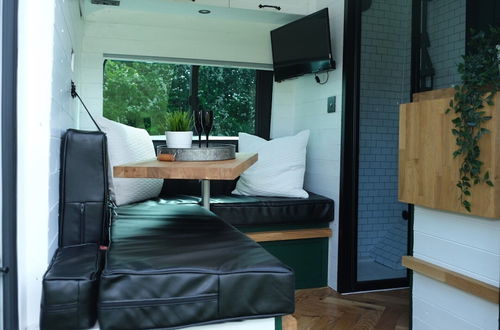 Photo 16 - Superb 4 Berth Campervan With Kingsize bed