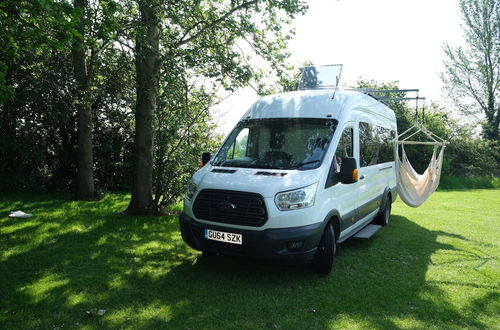 Foto 20 - Superb 4 Berth Campervan With Kingsize bed