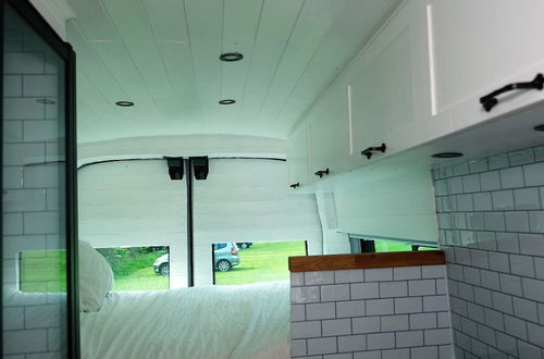 Photo 8 - Superb 4 Berth Campervan With Kingsize bed