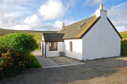 Photo 3 - Unst Self Catering
