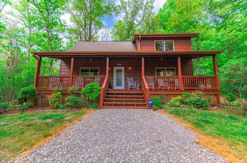 Photo 21 - Firefly-pristine Mountain Cabin With hot tub Screened Porch Fire pit Wifi