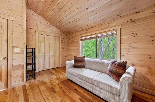 Foto 19 - Firefly-pristine Mountain Cabin With hot tub Screened Porch Fire pit Wifi
