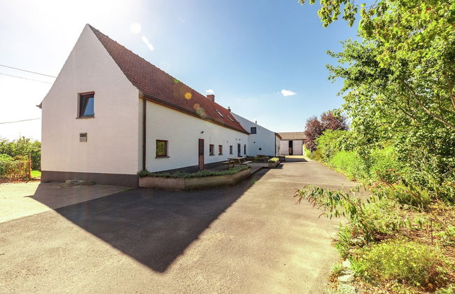 Spacious Countryside Farm Stay - Photo 27