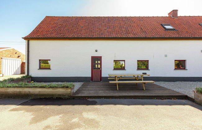Spacious Countryside Farm Stay - Photo 28