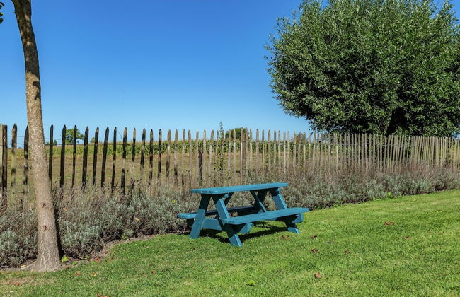Spacious Countryside Farm Stay - Photo 1