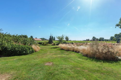 Photo 20 - Countryside Farmhouse in Vleteren With Terrace