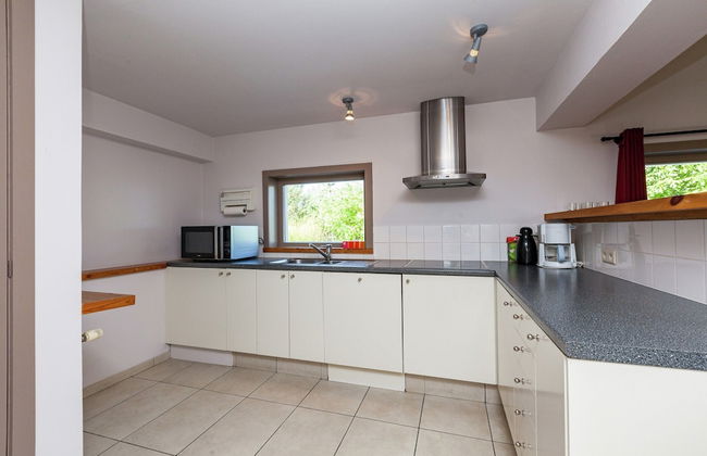 Spacious Countryside Farm Stay - Photo 7