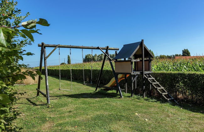 Spacious Countryside Farm Stay - Photo 23