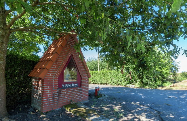 Spacious Countryside Farm Stay - Photo 18