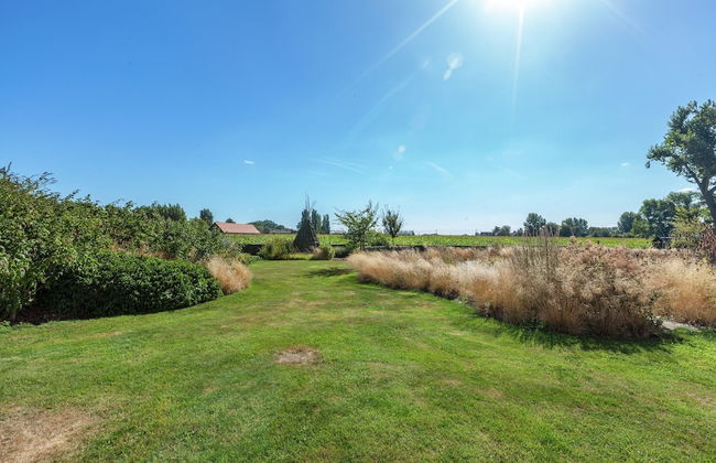 Spacious Countryside Farm Stay - Photo 30