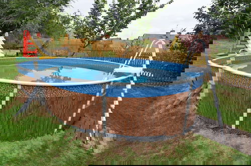Foto 9 - Holiday Home in Petrohrad With Private Pool
