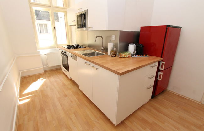 Zizka Home Apartments - Photo 29